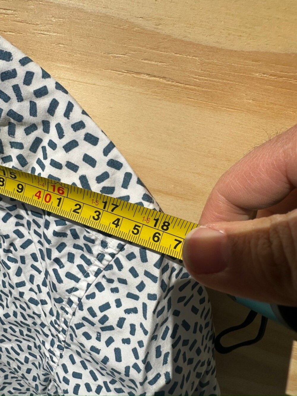 Taylor Stitch Short sleeve button down shirt size 42, 90s geometric pattern - Picture 6 of 6